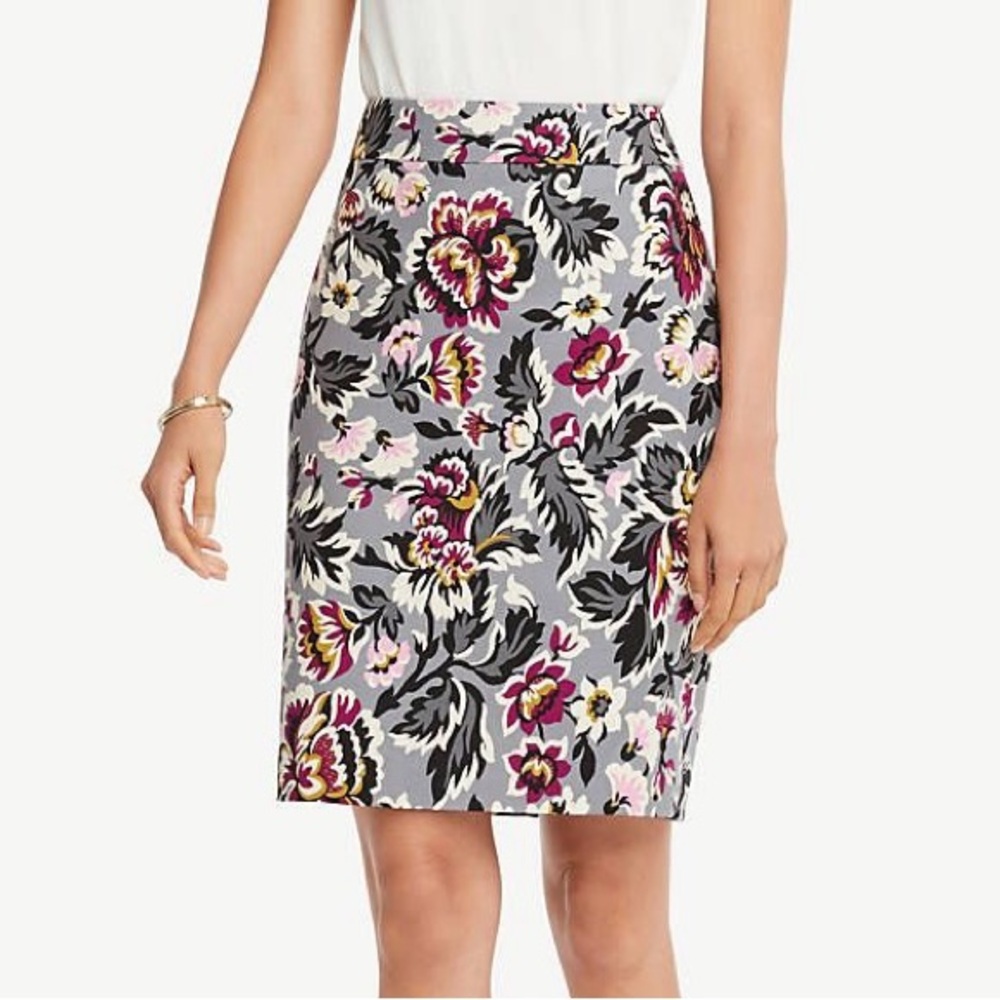 Ann Taylor Floral Pencil Skirt | Size 4